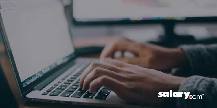 Using Job Descriptions to Help With Resume Preparation